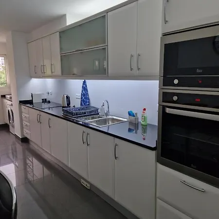 Cristinas 2 Bedroom Canico (Madeira)