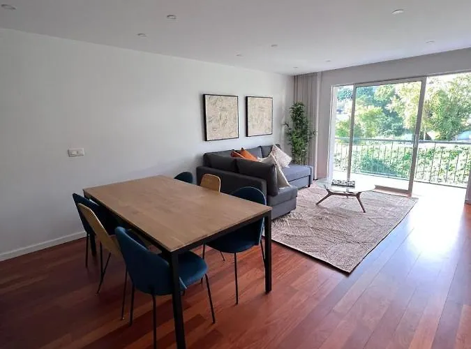 Cristinas 2 Bedroom Appartement *