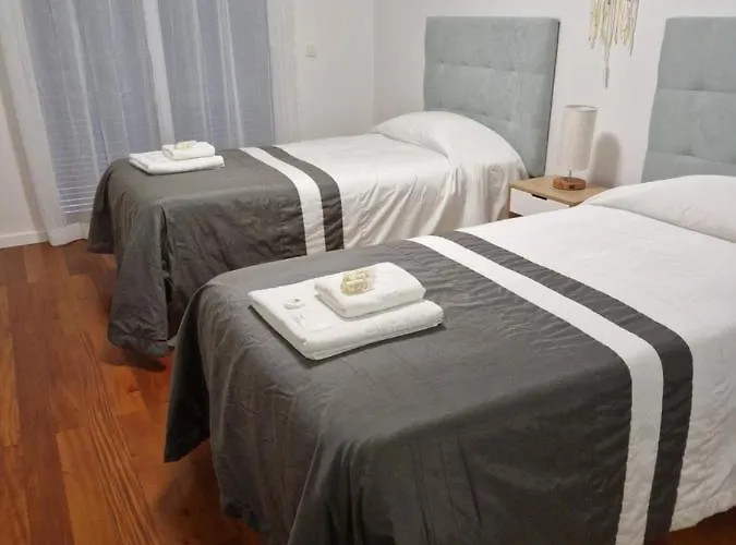 Cristinas 2 Bedroom *